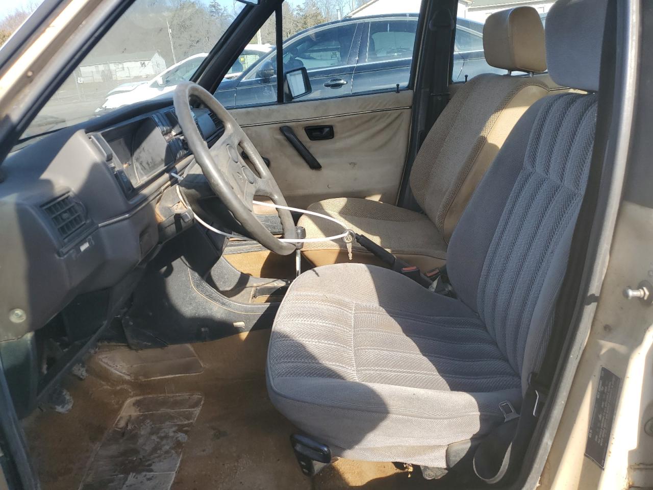 1985 Volkswagen Jetta Deluxe VIN: WVWGG0168FW294539 Lot: 44538775