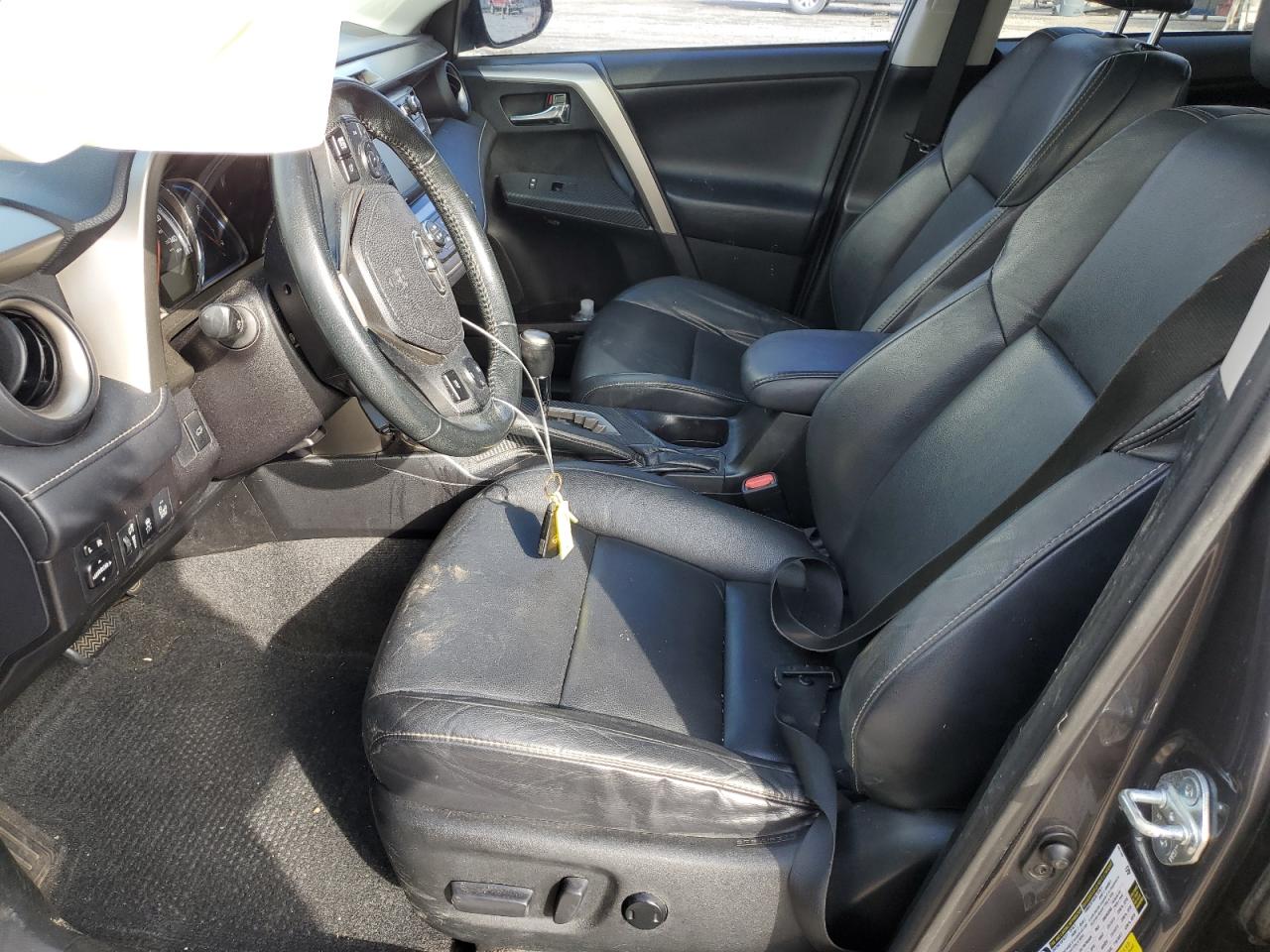2015 Toyota RAV 4 - Image 7