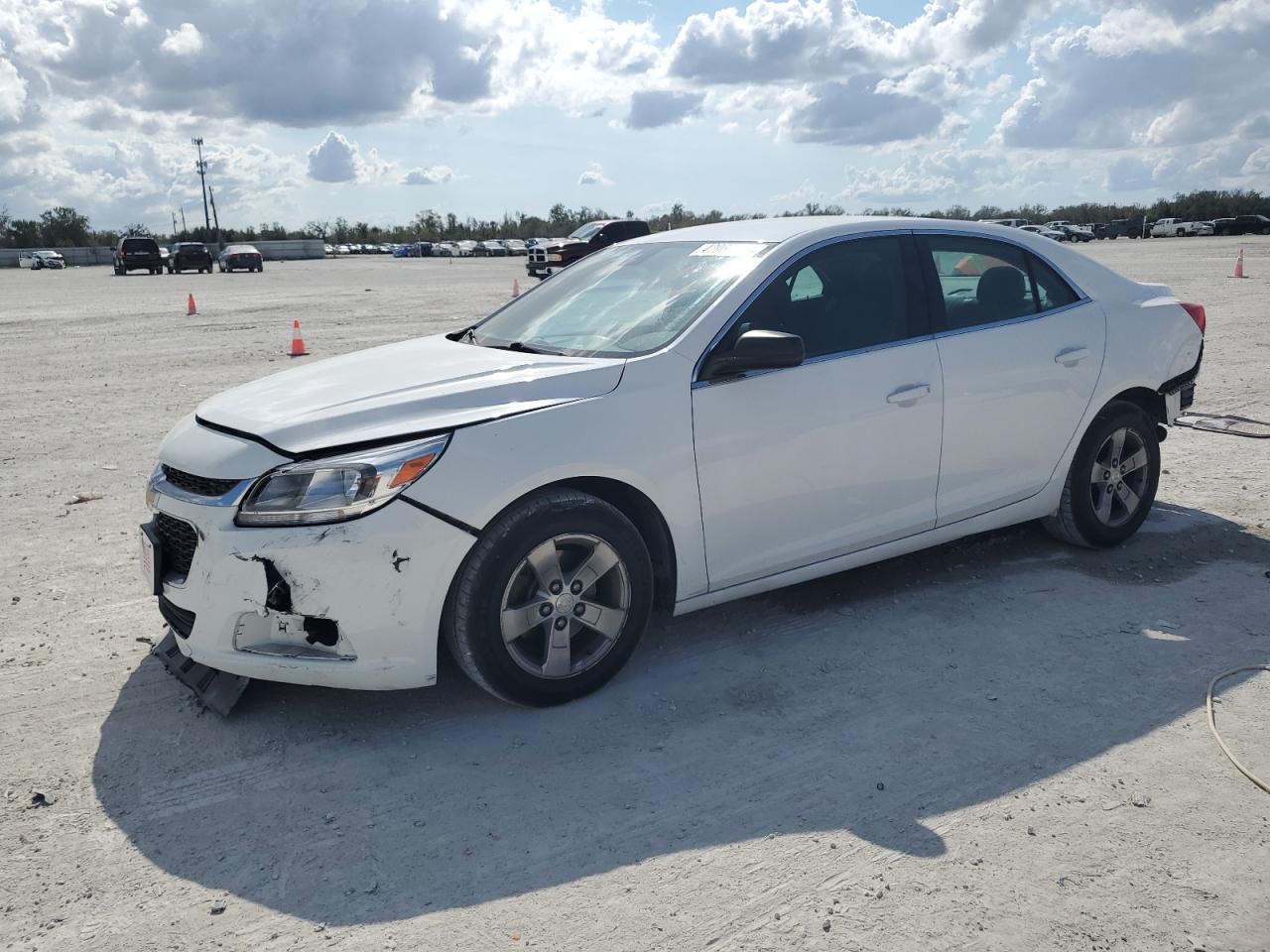 2015 Chevrolet Malibu Ls на продаже в Arcadia, FL - Front End