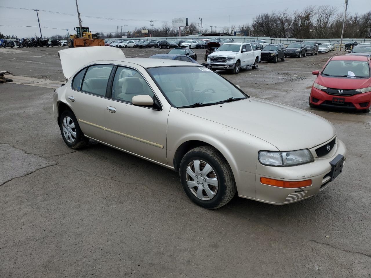 1996 Nissan Maxima - Image 4