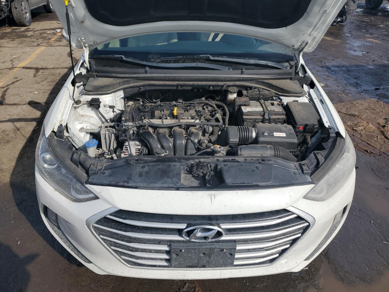 2017 Hyundai Elantra - Image 11