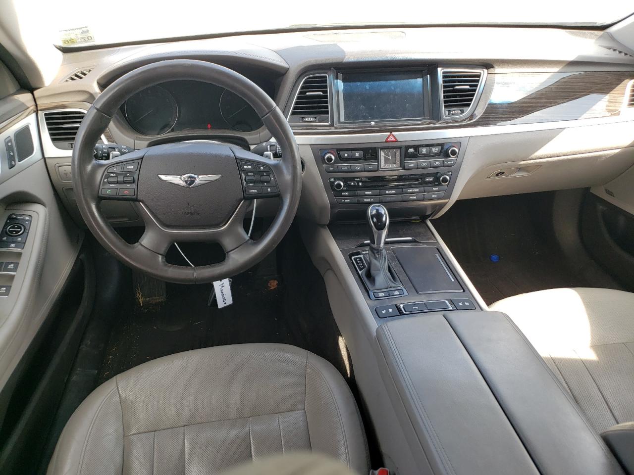 2017 Genesis G80 - Image 8