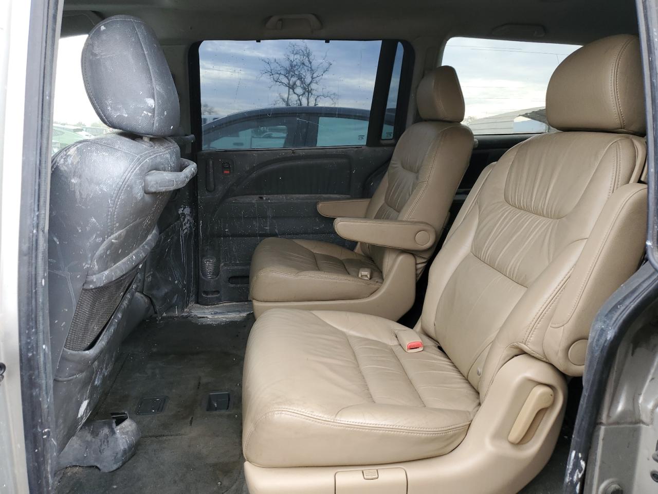 2007 Honda Odyssey - Image 11