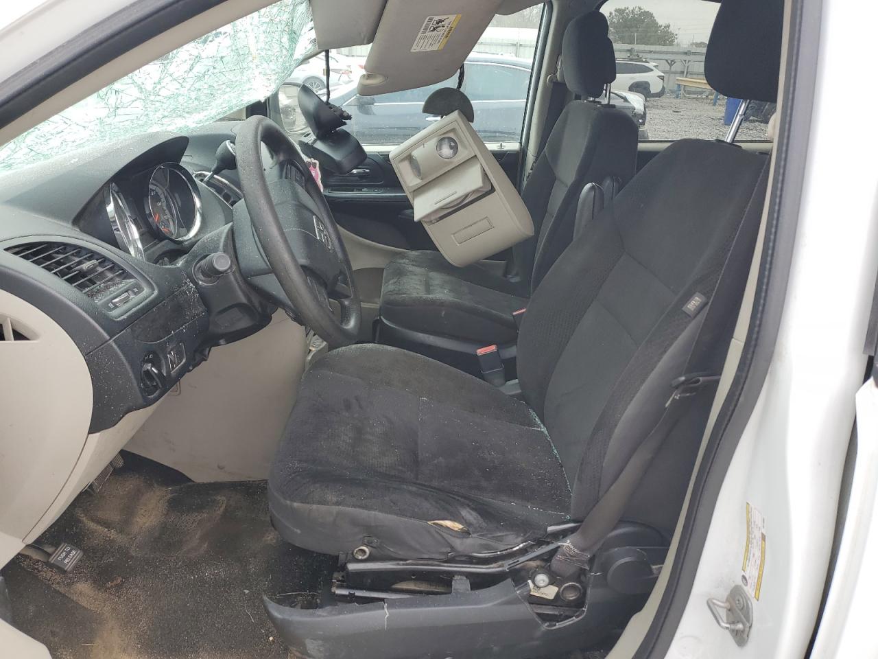 2019 Dodge Caravan - Image 7