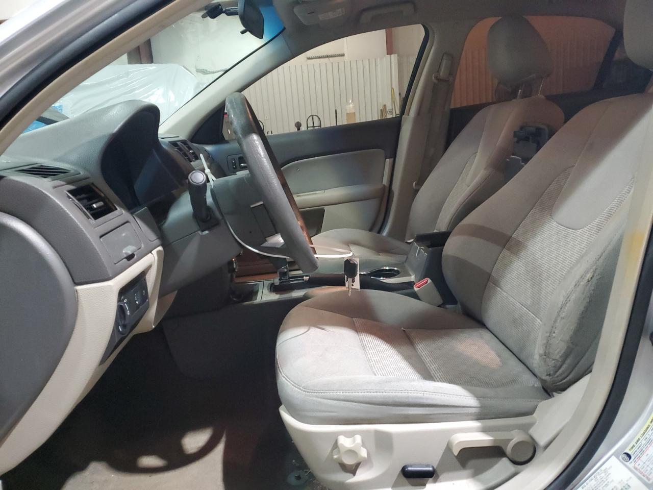 2010 Ford Fusion - Image 7