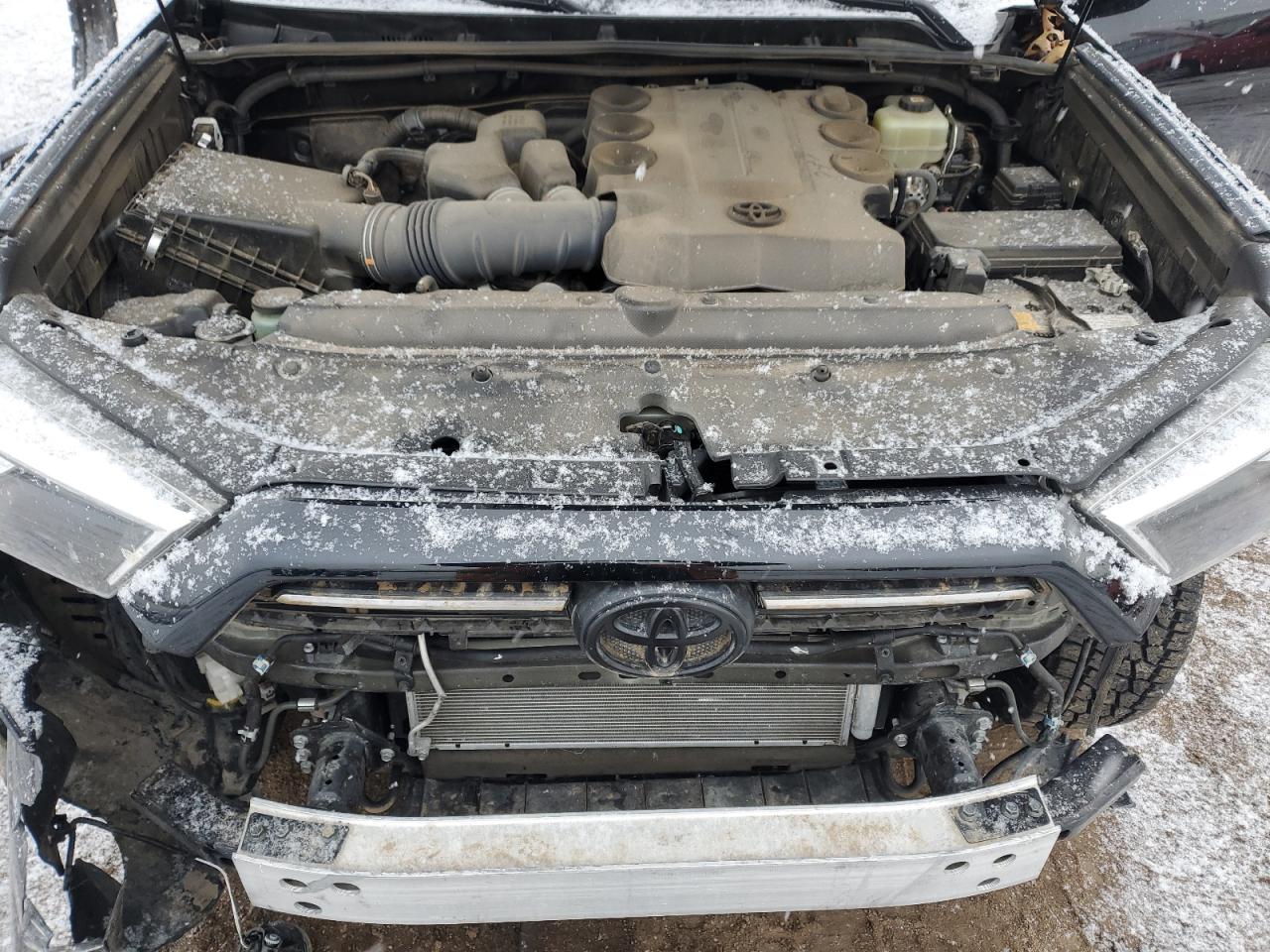 2022 Toyota 4Runner - Image 12