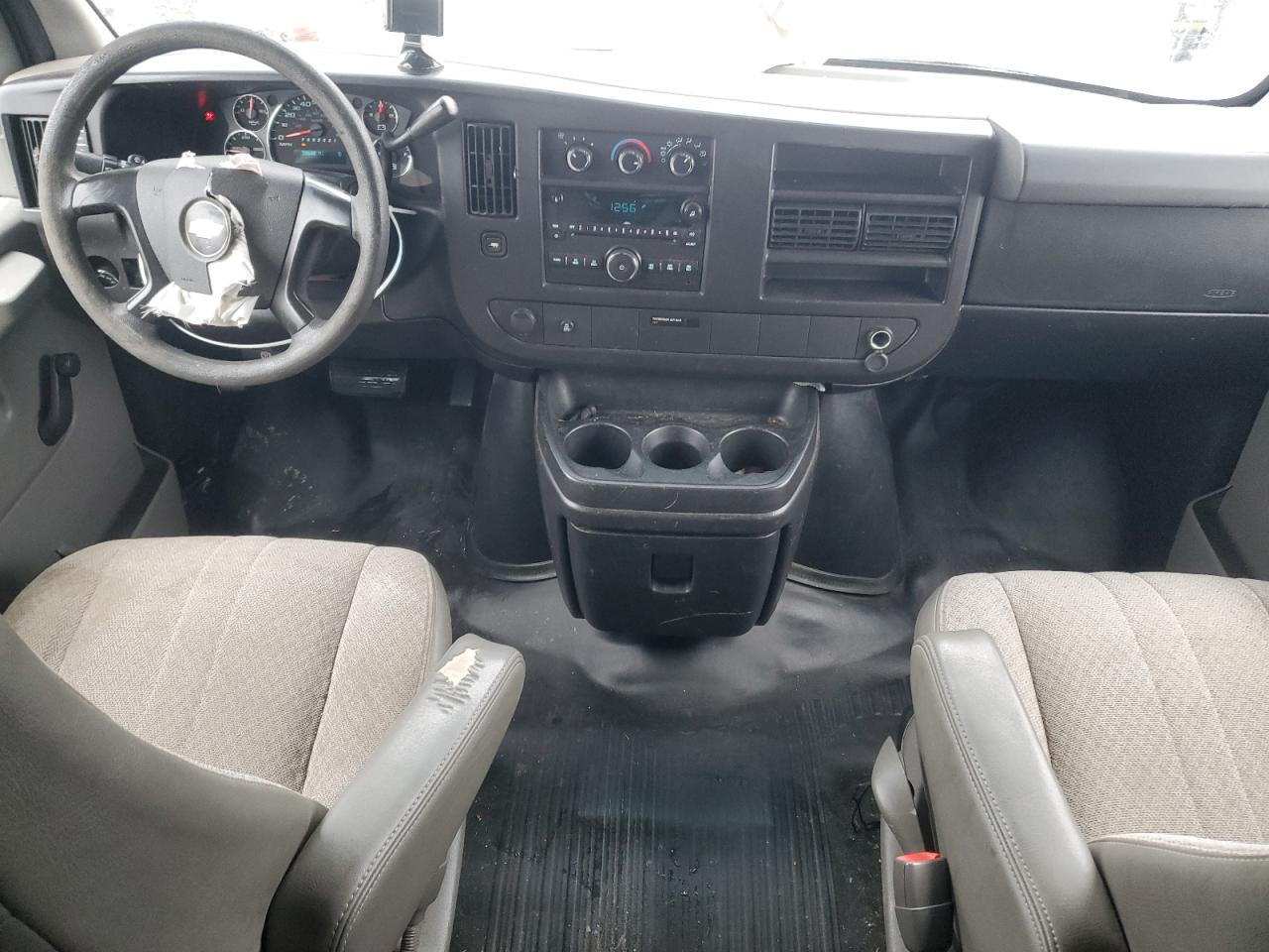 2012 Chevrolet Express - Image 8