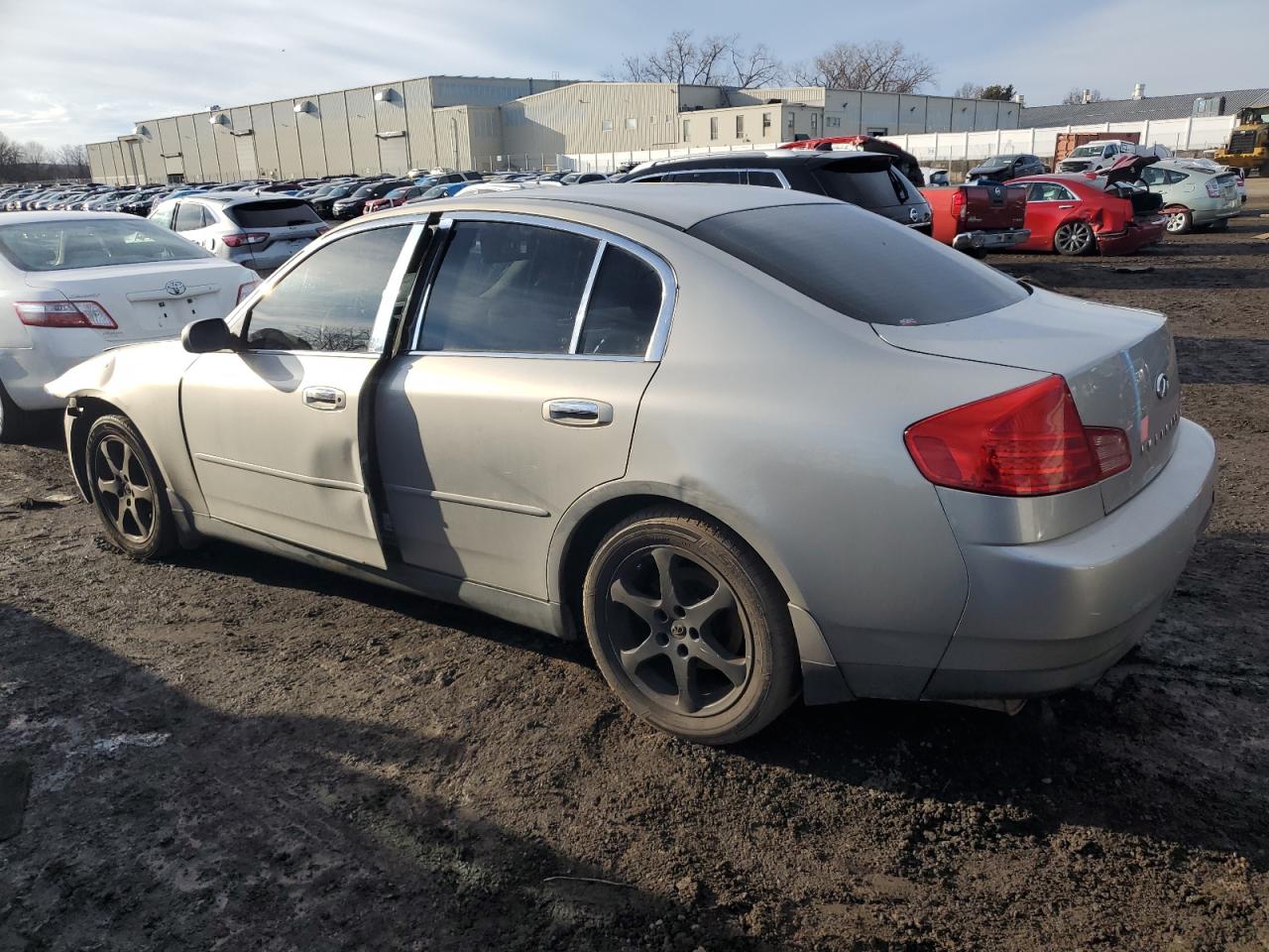 2004 Infiniti G - Image 2