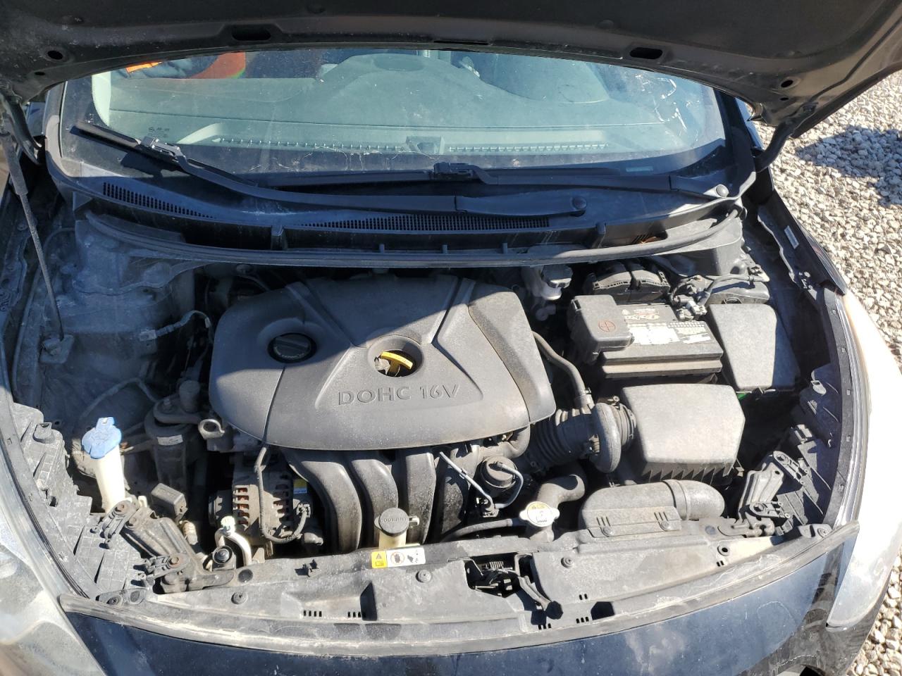 2013 Hyundai Elantra - Image 13