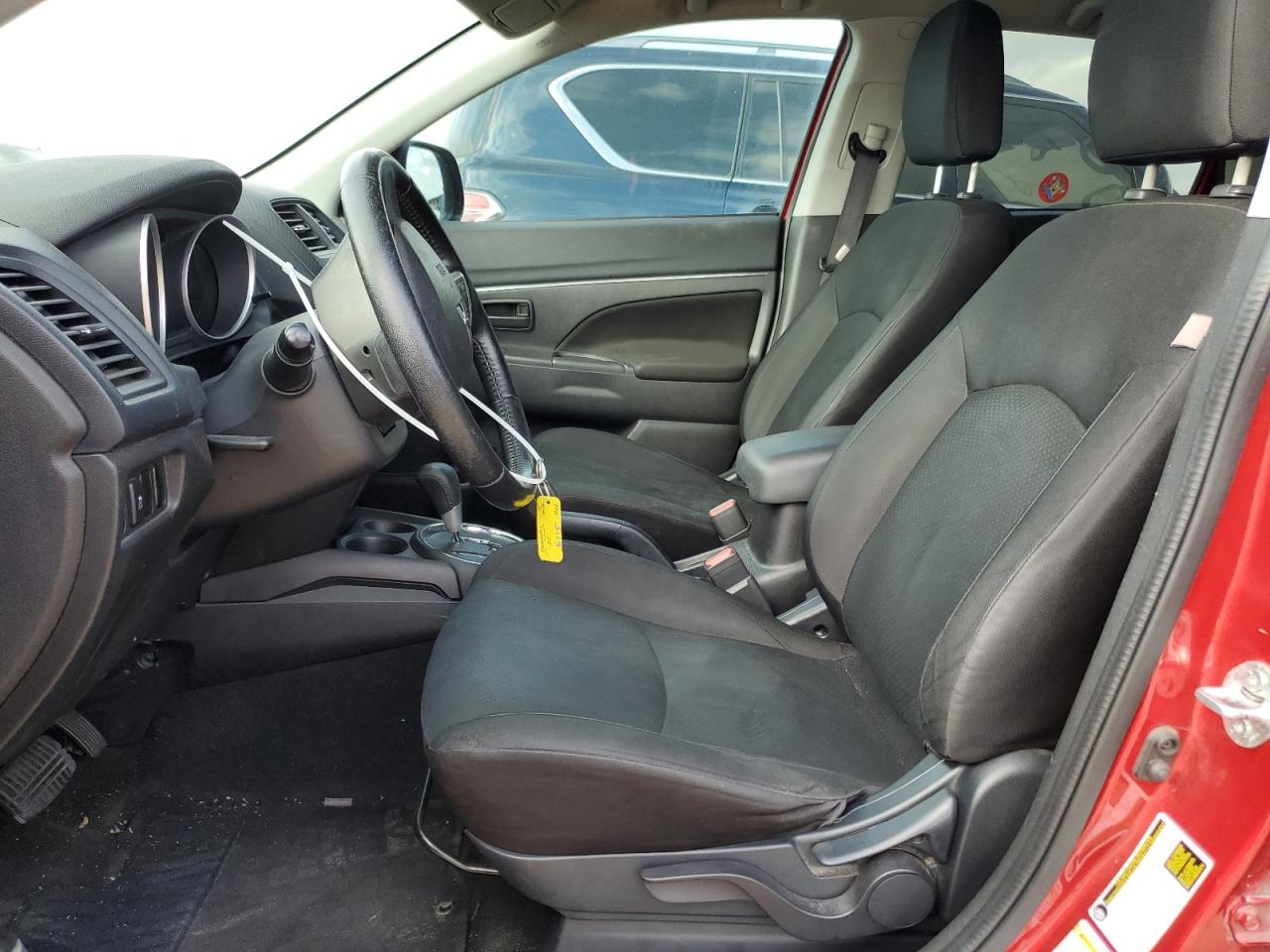 2015 Mitsubishi Outlander - Image 7