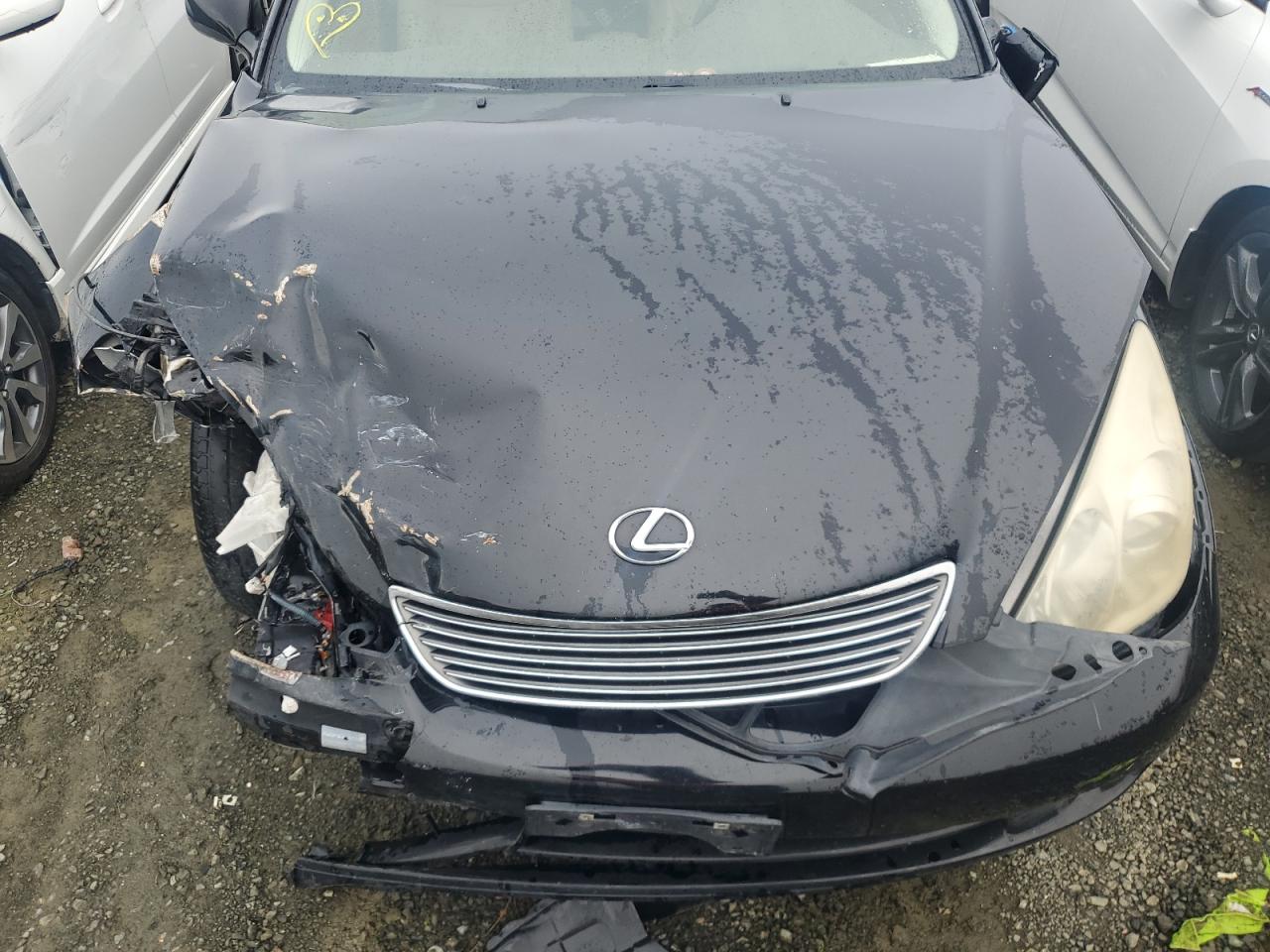 2005 Lexus ES - Image 11
