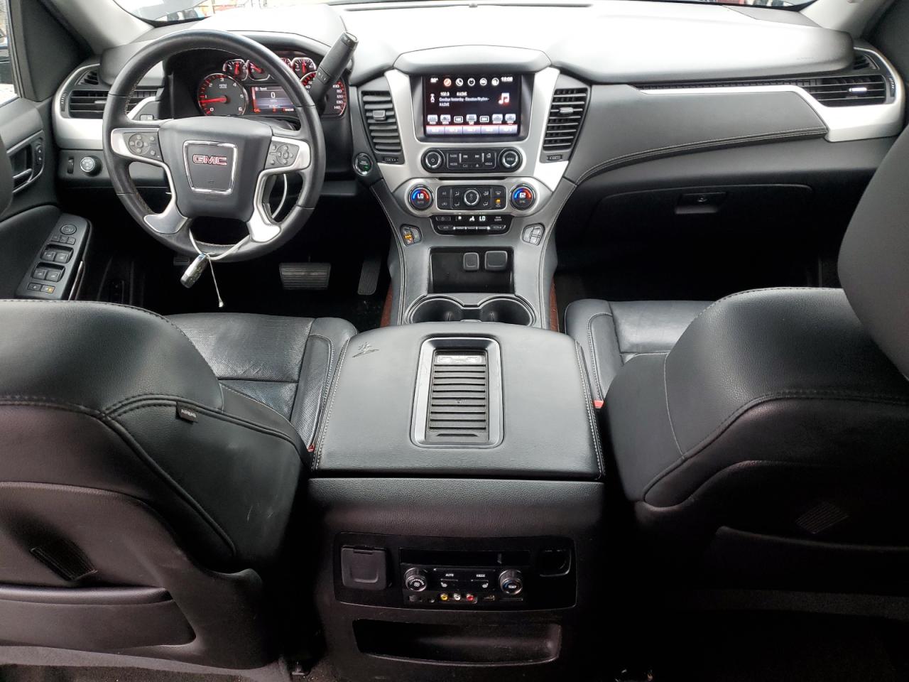 2016 GMC Yukon - Image 8