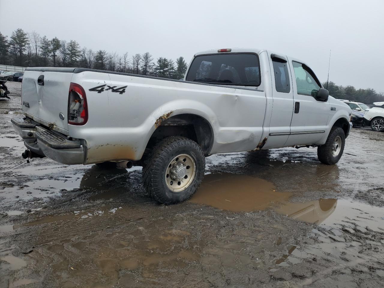 2000 Ford F250 - Image 3