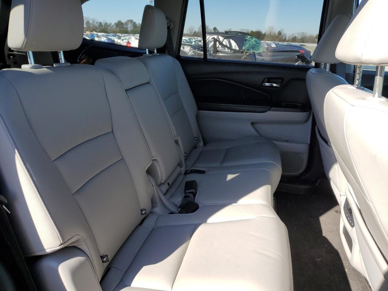 2019 Honda Pilot - Image 11