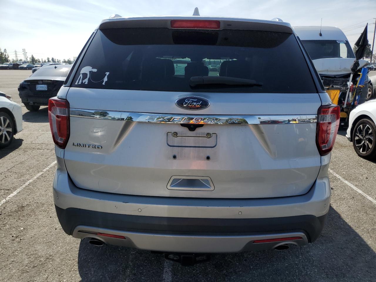 2017 Ford Explorer - Image 6