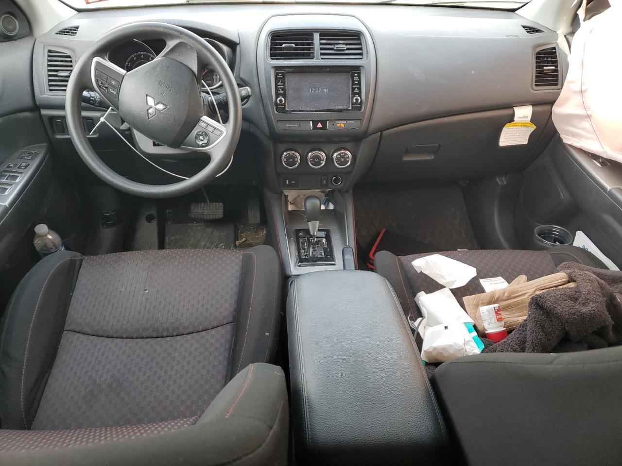 2019 Mitsubishi Outlander - Image 8