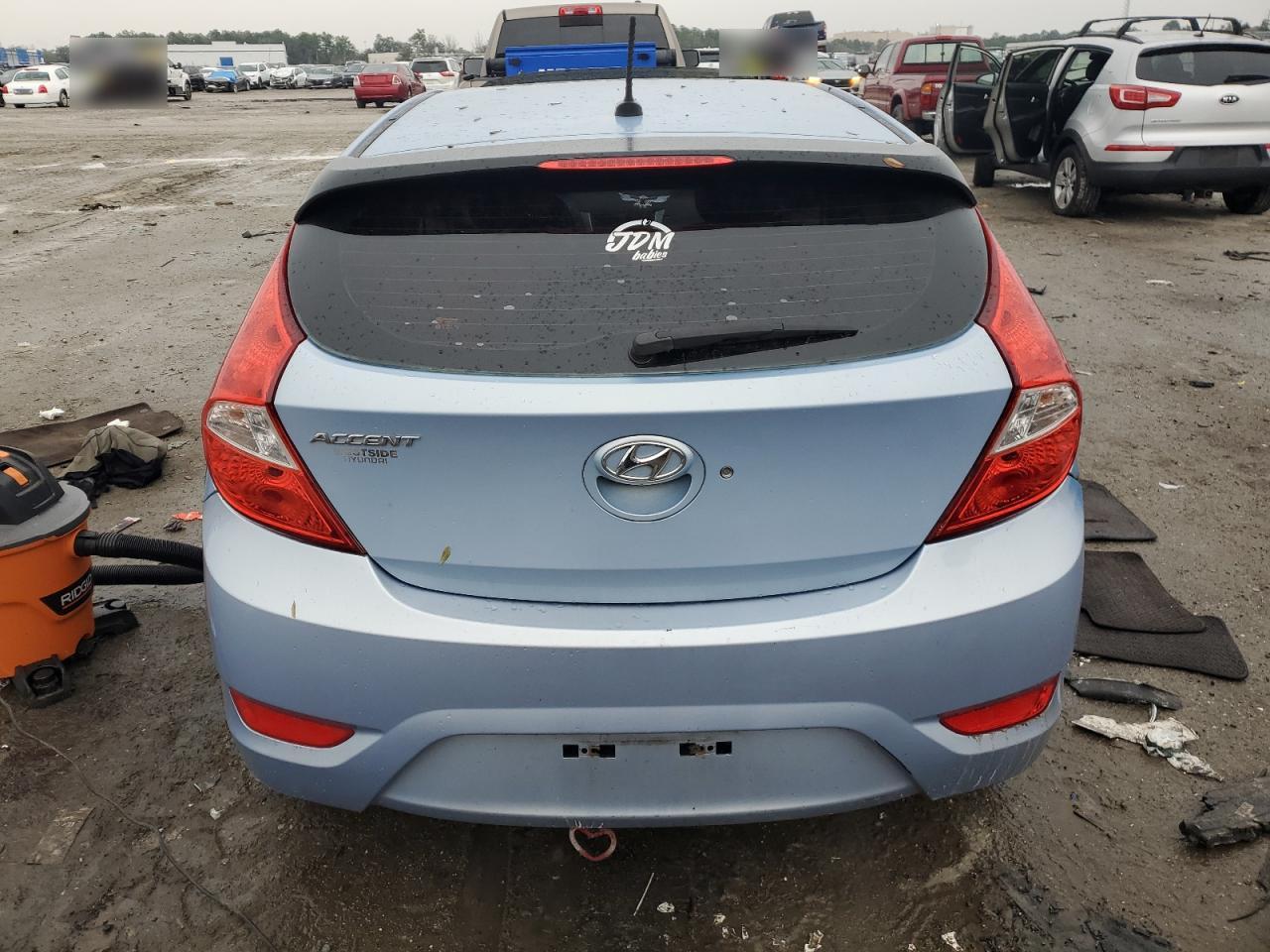 2013 Hyundai Accent - Image 6