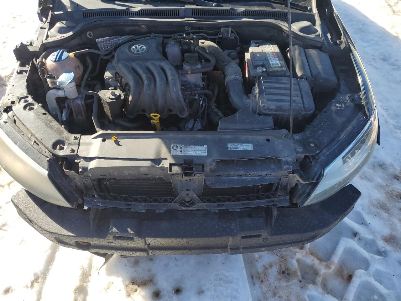 2014 Volkswagen Jetta - Image 11