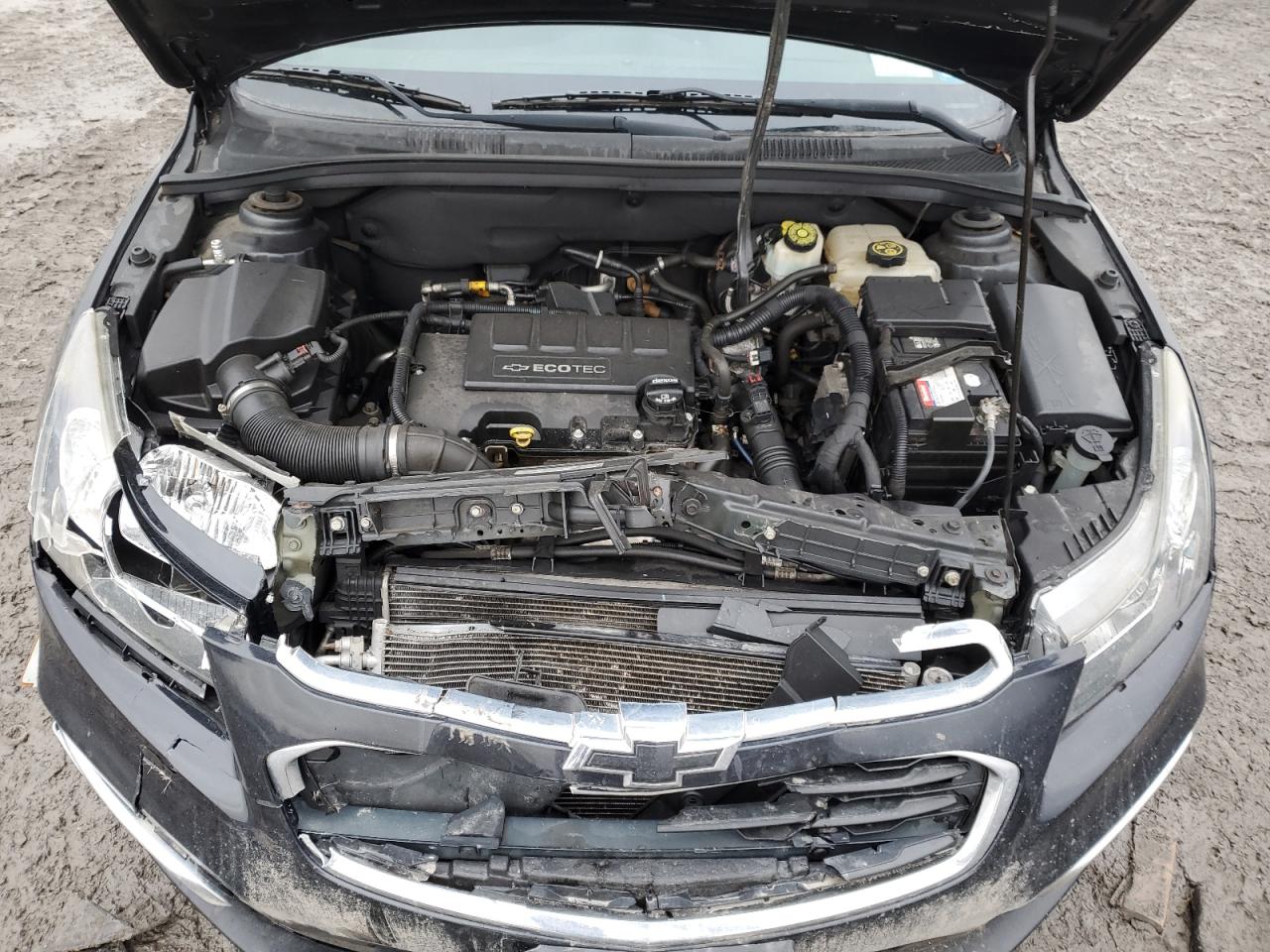 2015 Chevrolet Cruze - Image 12