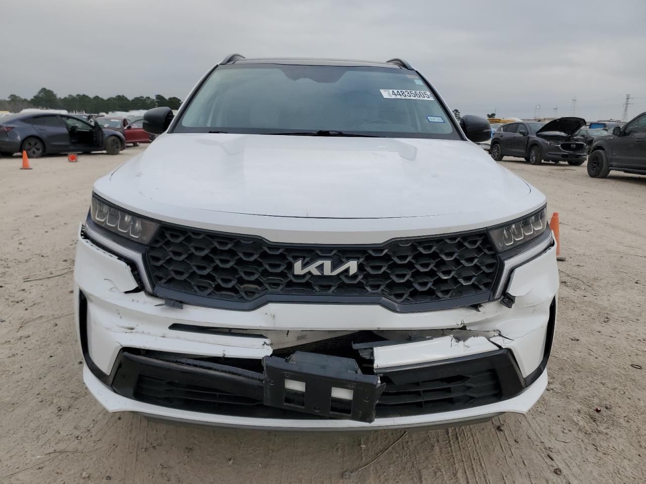 2022 Kia Sorento - Image 5