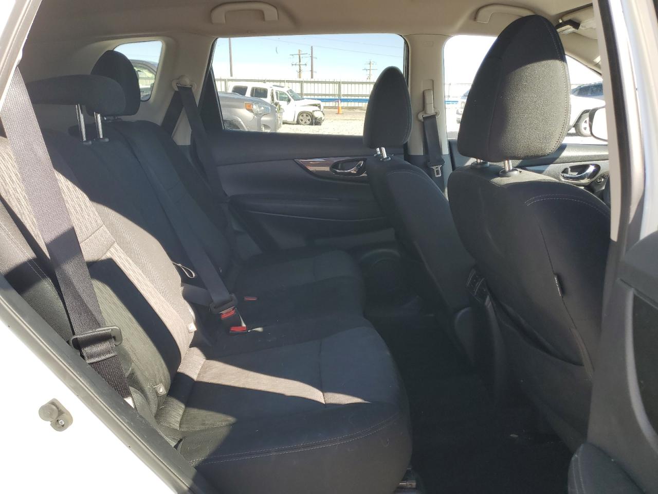 KNMAT2MVXHP520836 NISSAN ROGUE 2017