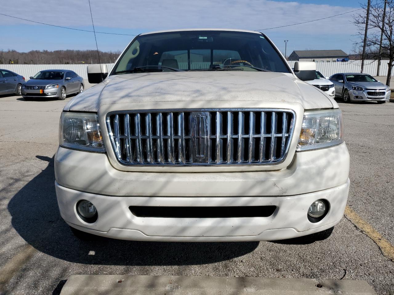 2007 Lincoln Mark LT - Image 5