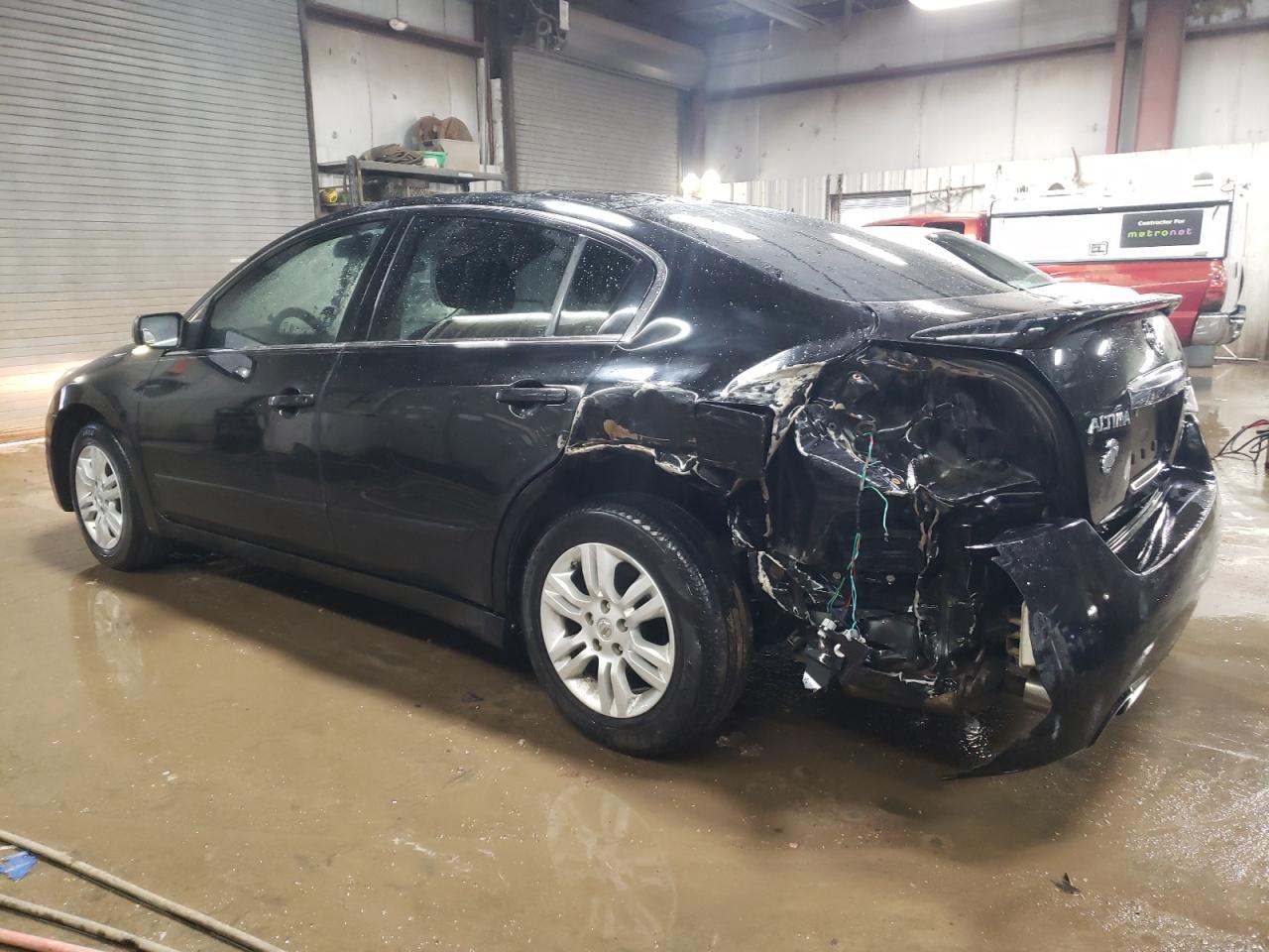 2011 Nissan Altima - Image 2