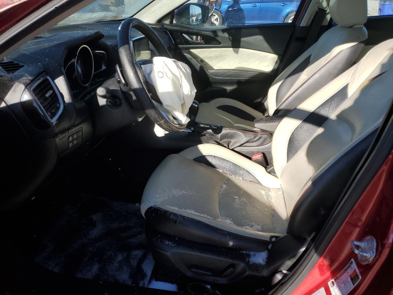 2015 Mazda 3 - Image 7