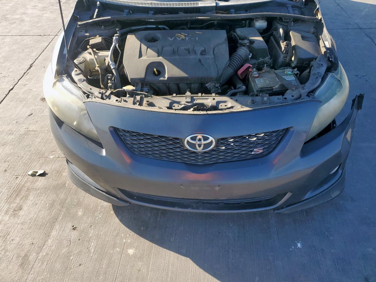 2010 Toyota Corolla - Image 13