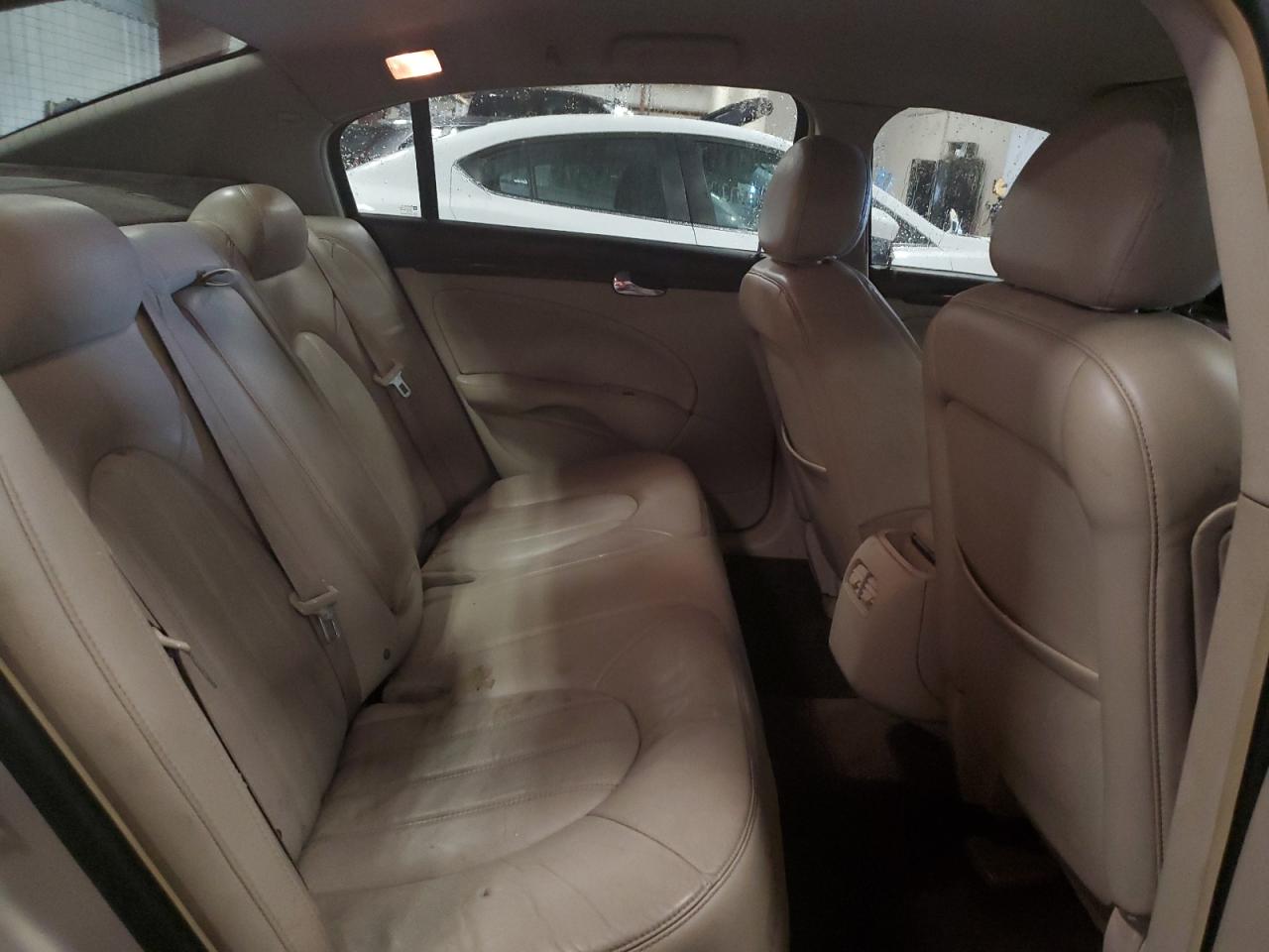2008 Buick Lucerne - Image 10