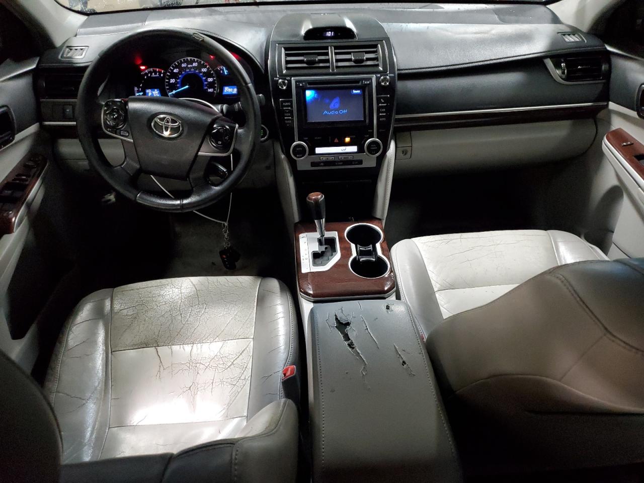 2012 Toyota Camry - Image 8