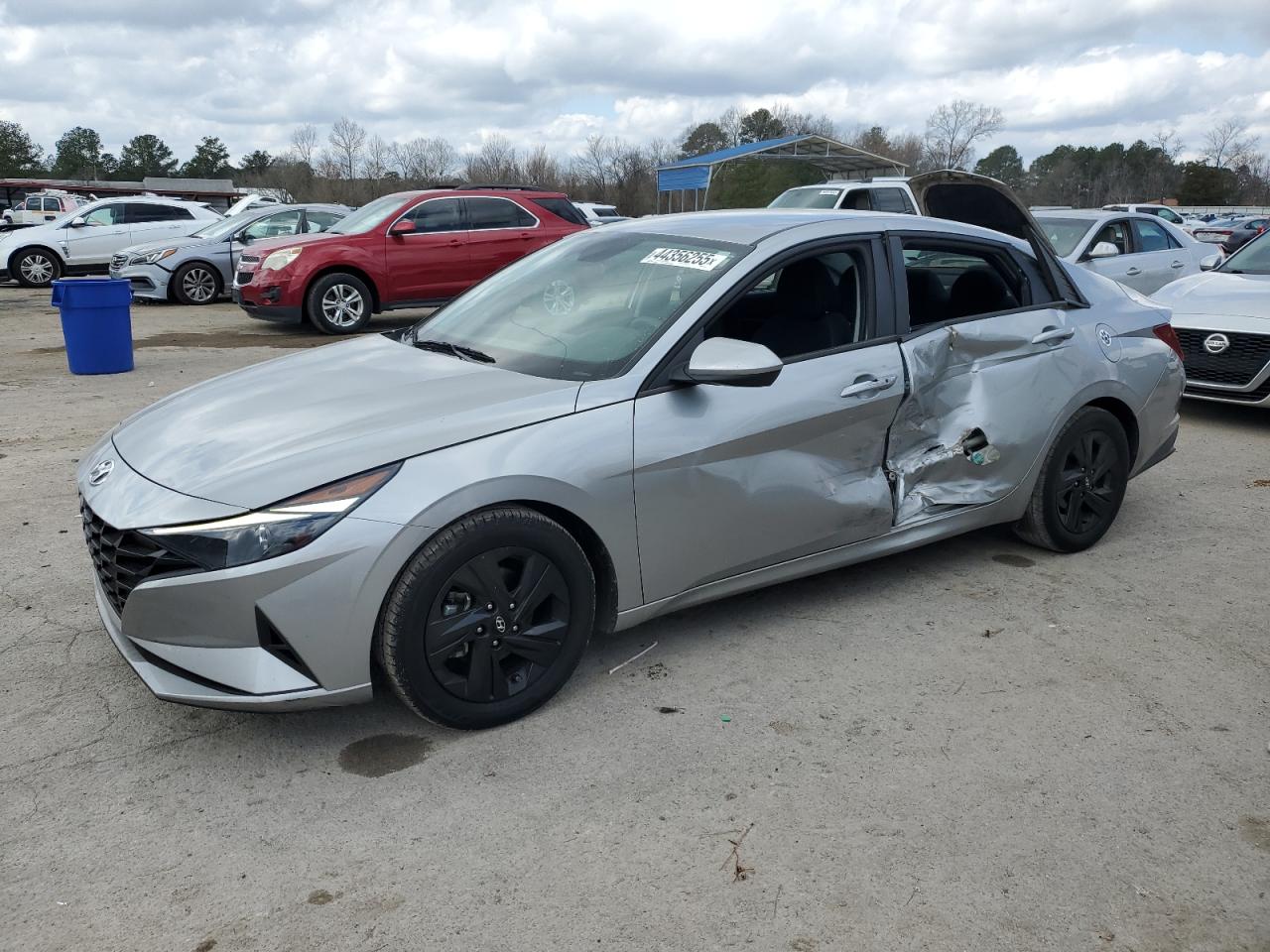 2022 Hyundai Elantra - Image 1