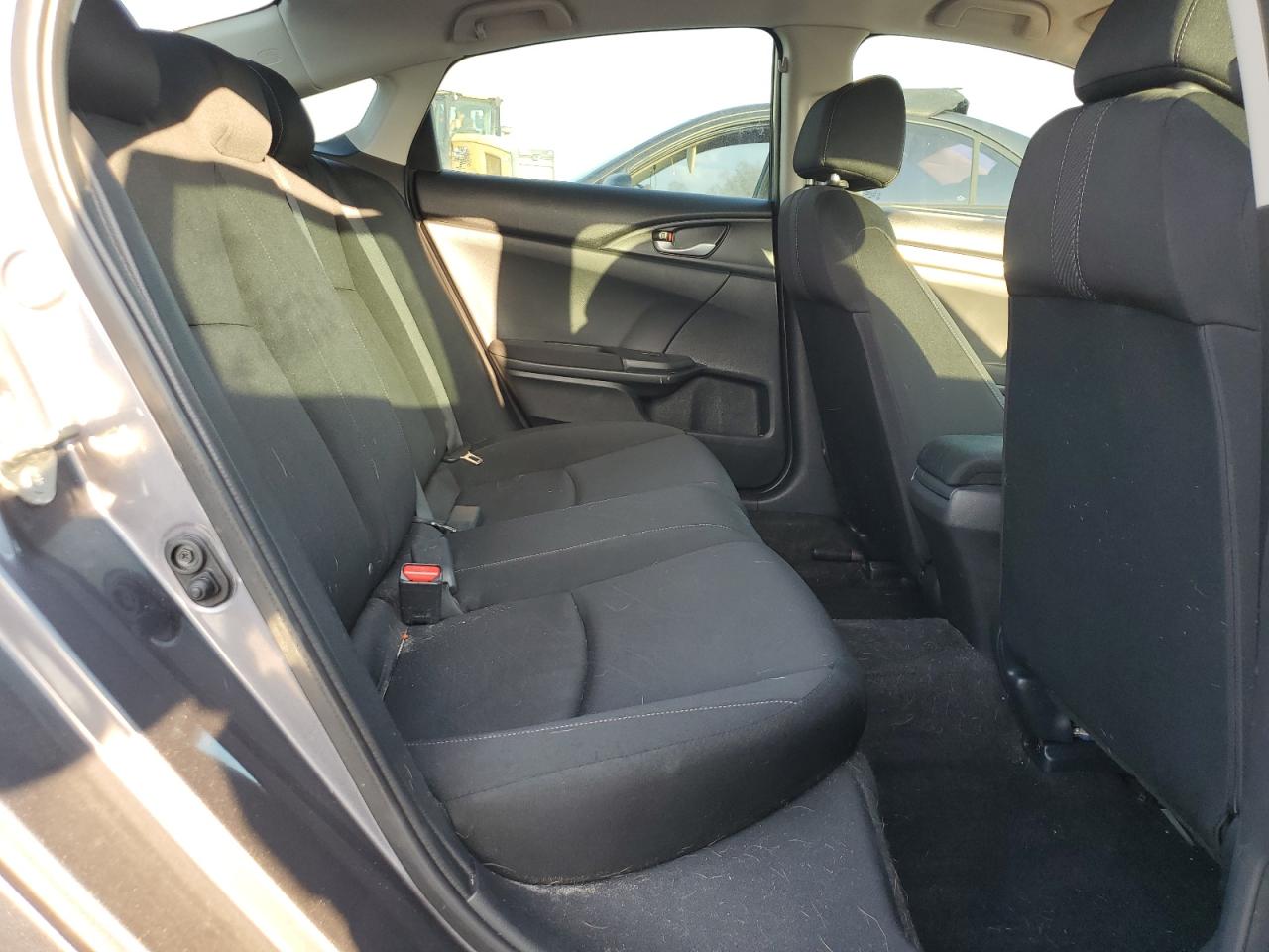 2018 Honda Civic - Image 10