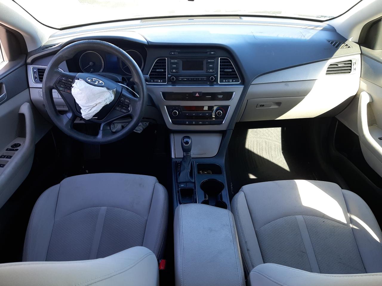 2015 Hyundai Sonata - Image 8