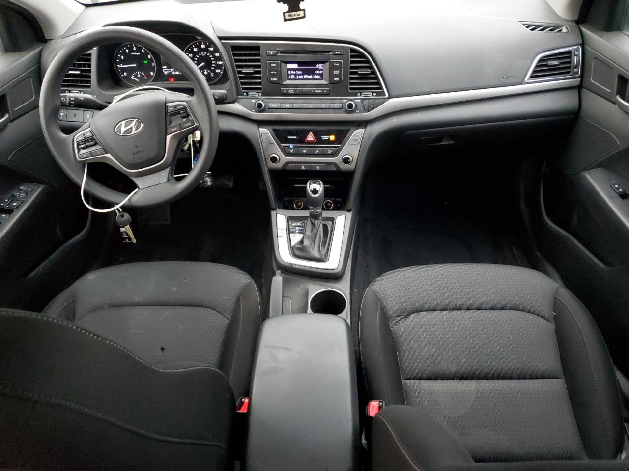 2018 Hyundai Elantra - Image 8