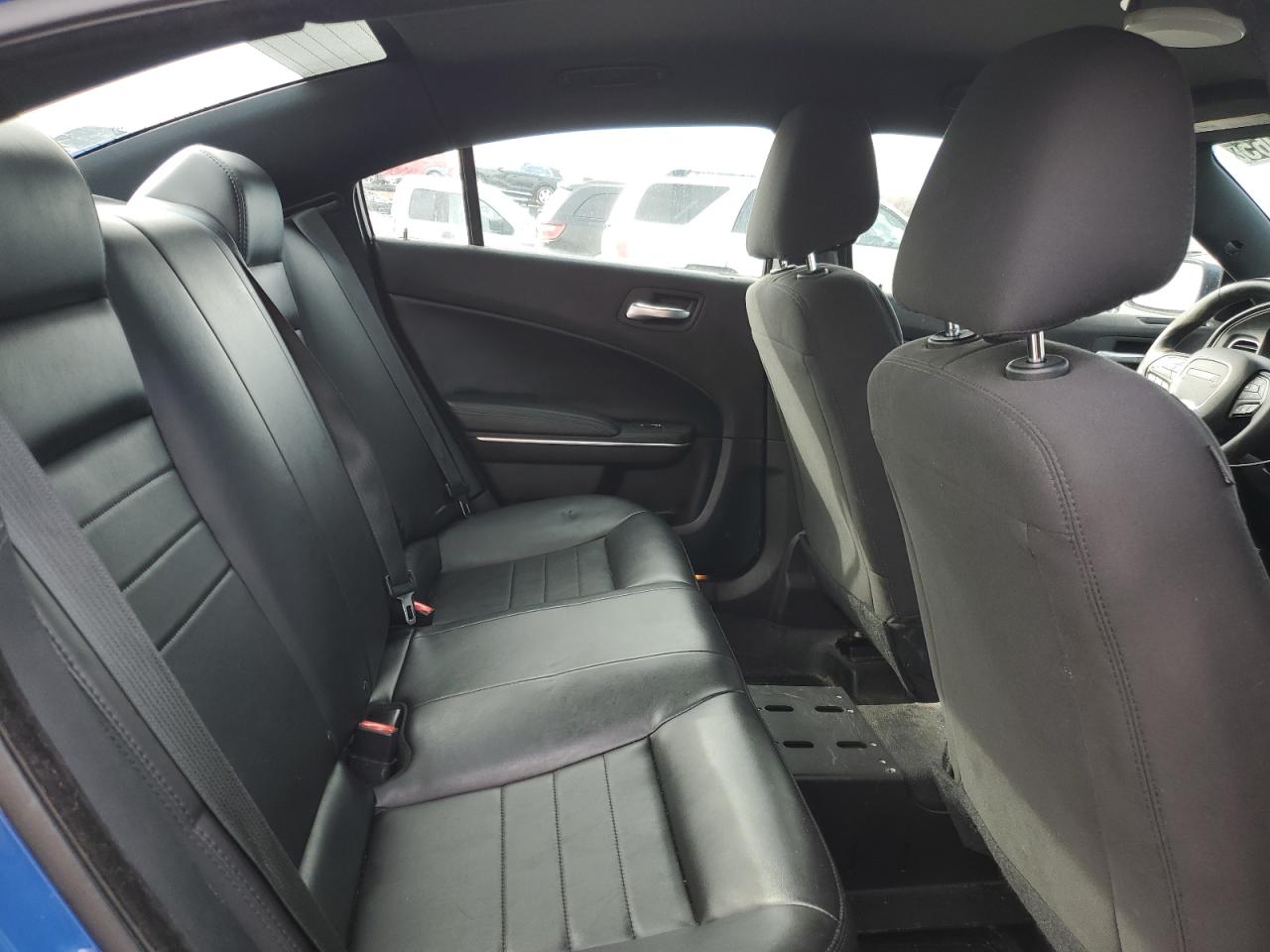 2017 Dodge Charger - Image 10