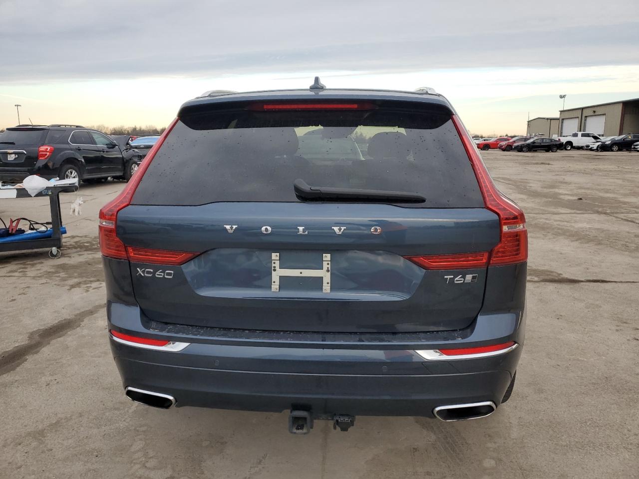 2018 Volvo XC60 - Image 6