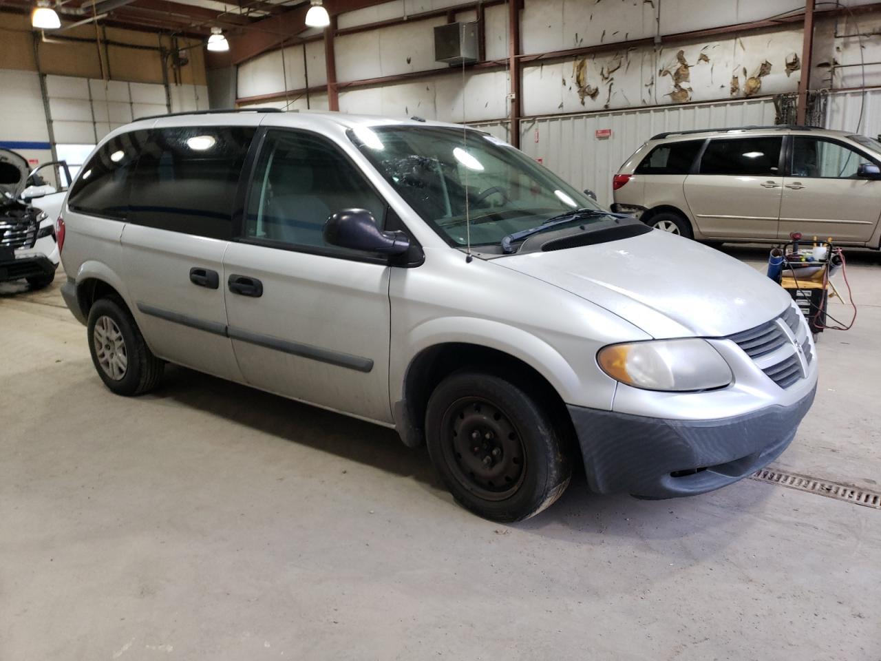 2006 Dodge Caravan - Image 4