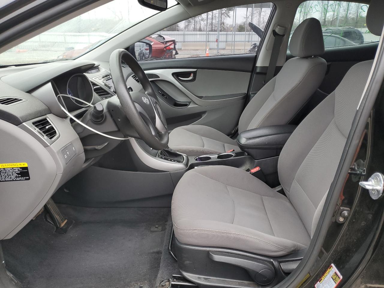 2016 Hyundai Elantra - Image 7