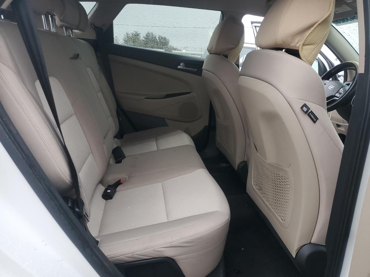 2017 Hyundai Tucson - Image 11