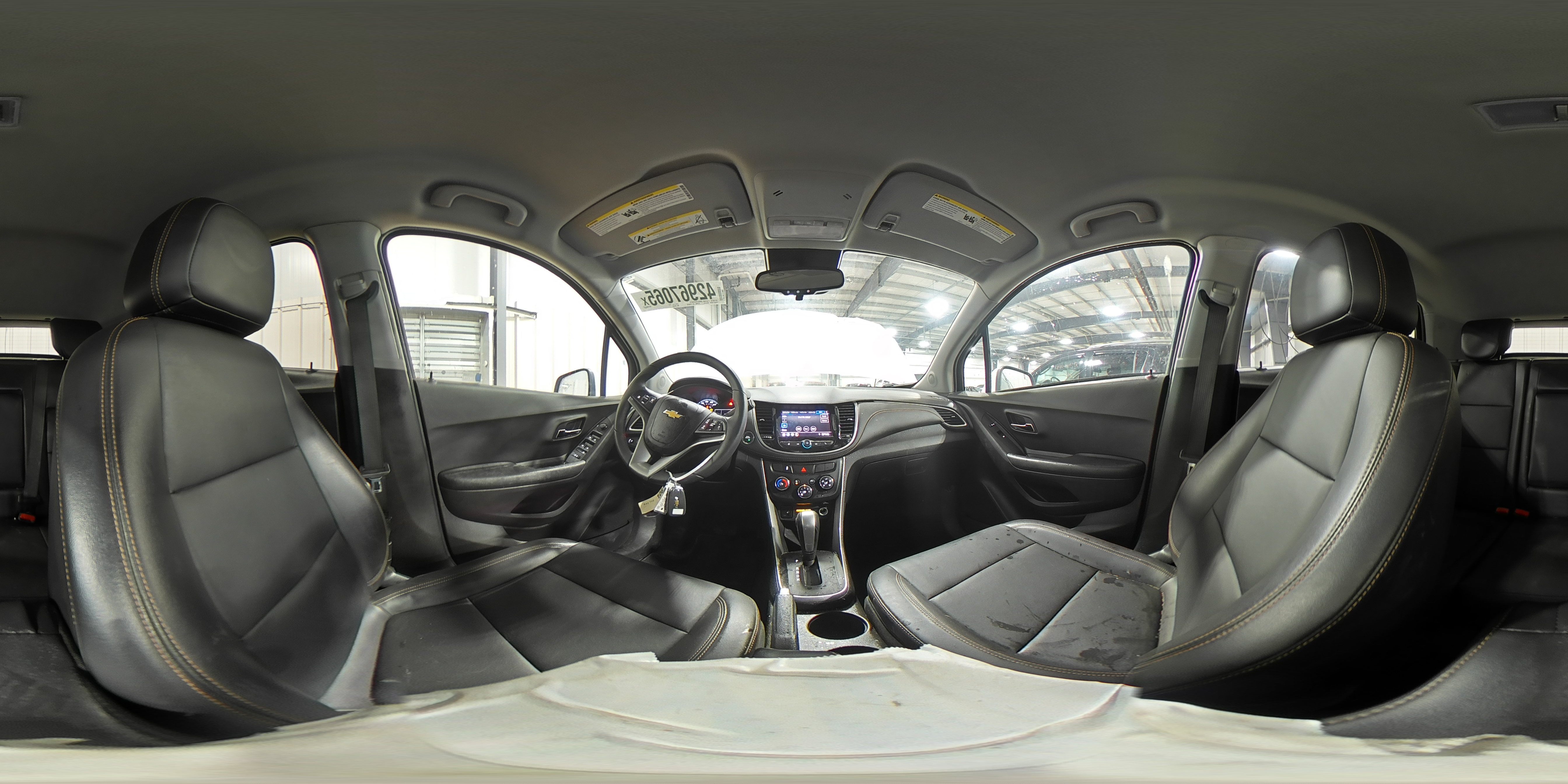 2022 Chevrolet Trax - Image 16