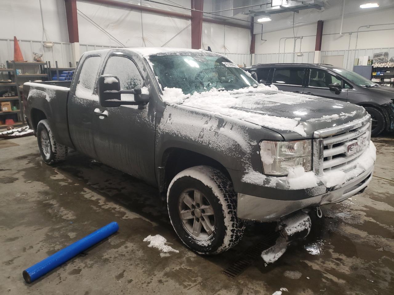 2011 GMC Sierra - Image 4