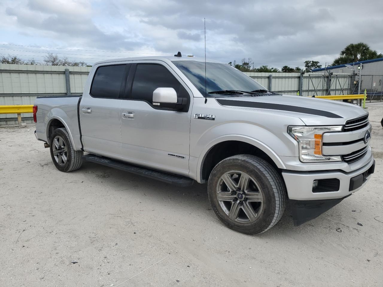 2019 Ford F-150 - Image 4