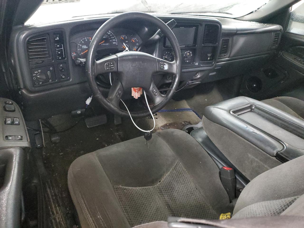 2007 Chevrolet Silverado - Image 8
