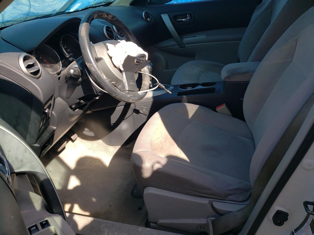 2010 Nissan Rogue - Image 7
