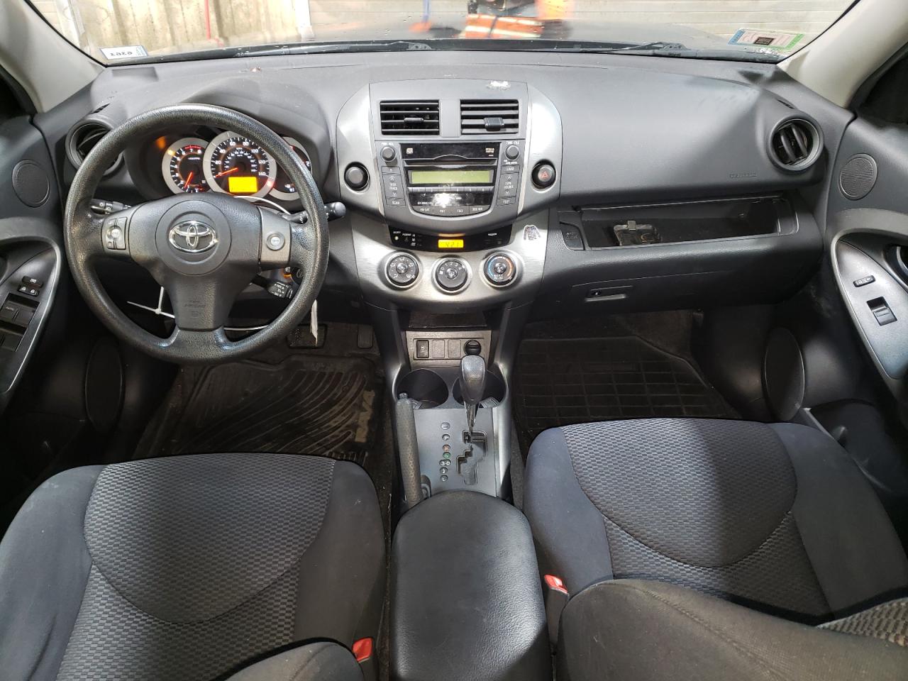 2011 Toyota RAV 4 - Image 8