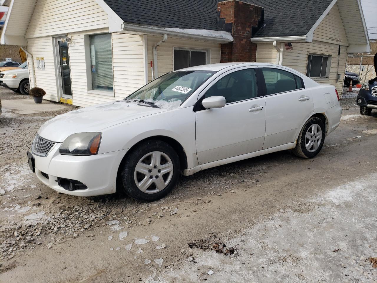 2011 Mitsubishi Galant - Image 1
