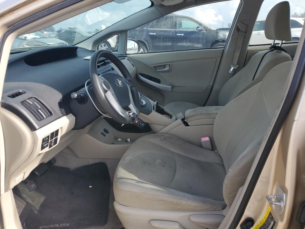 2010 Toyota Prius - Image 7