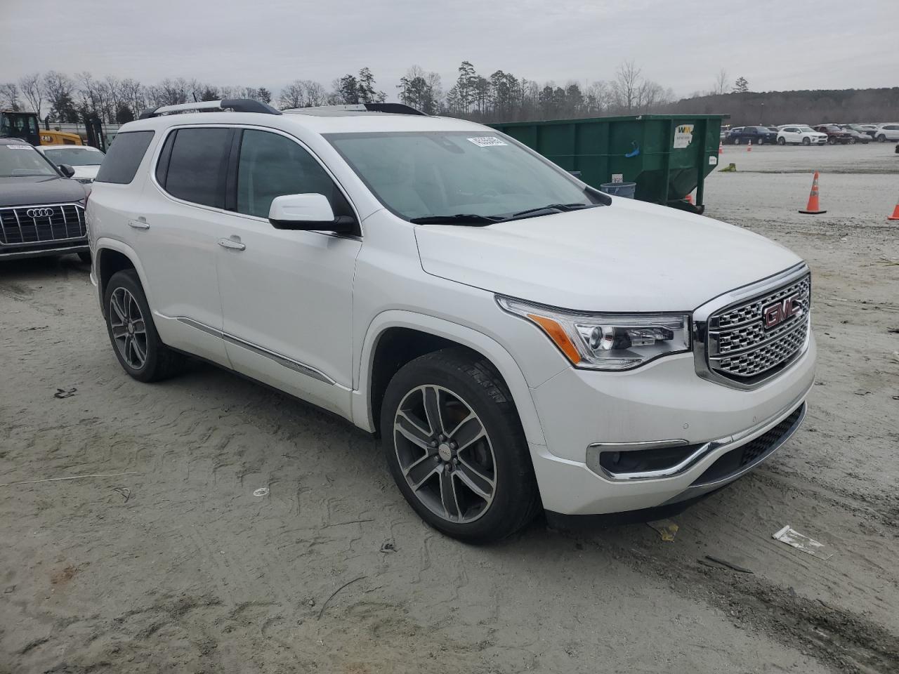 2018 GMC Acadia - Image 4