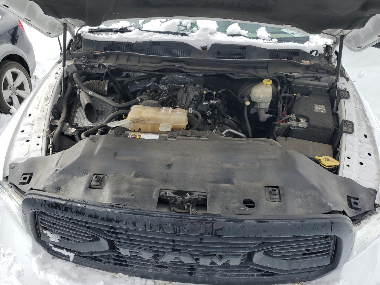 2016 RAM 1500 - Image 11